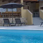 Savey - Heated Pool Villa *