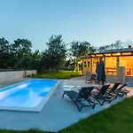 Savey - Heated Pool * Sivati