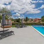 Villa Savey - Heated Pool