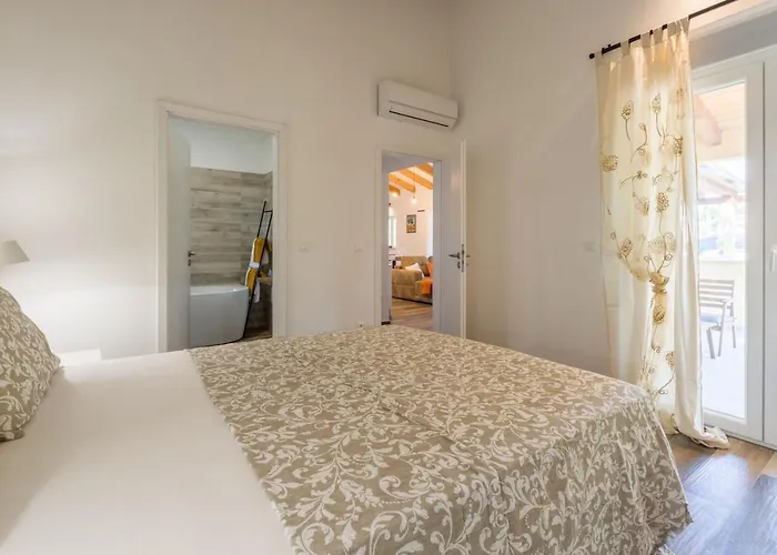 Savey - Heated Pool Villa Sivati