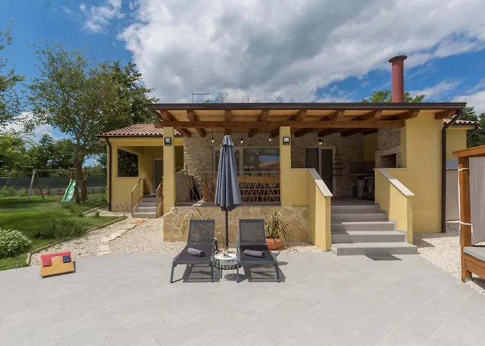 Savey - Heated Pool *